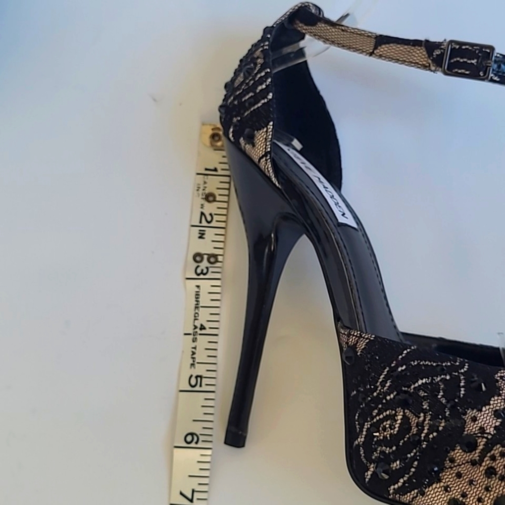 Steve Madden Hadleyy Jeweled Lace Peep Toe Platform Pumps - Picture 7 of 14